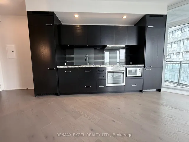 Additional image 3 of 45 Charles St Unit 4706