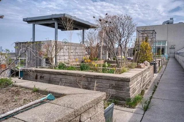 Additional image 38 of 437 Roncesvalles Ave Unit 112