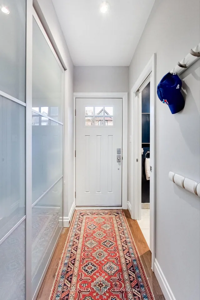 Additional image 5 of 293 Withrow Ave