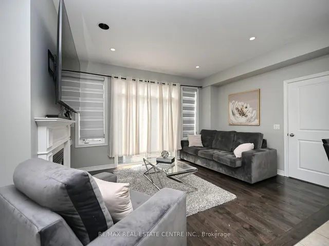 Additional image 11 of 53 Dufay Rd