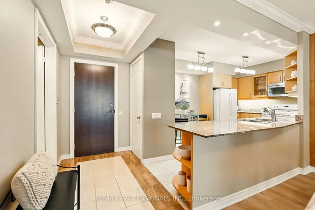 Additional image 10 of 18 William Carson Cres Unit 111