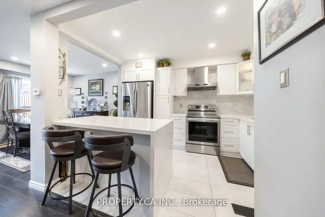 Additional image 30 of 64 Dawson Cres