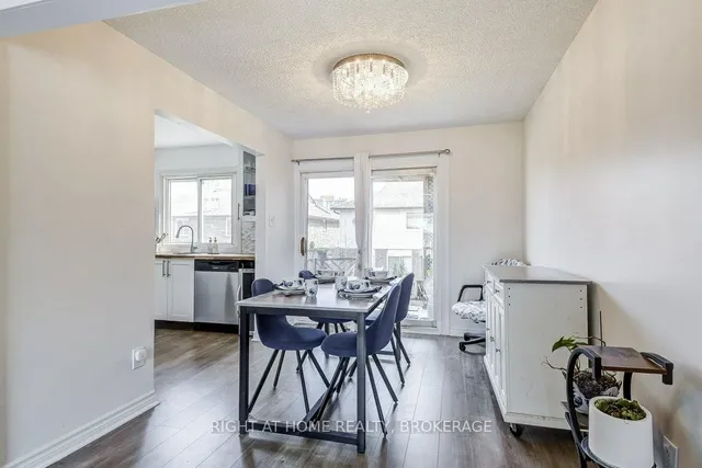 Additional image 15 of 20 Homeland Crt