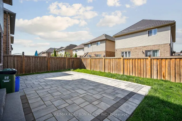 Additional image 22 of 87 Whistler St