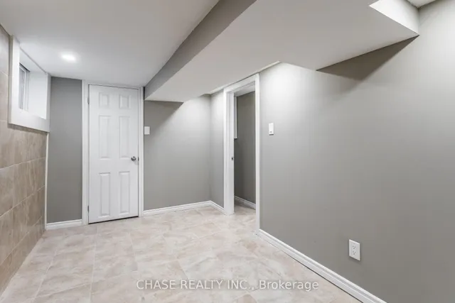 Additional image 30 of 86 Smith Ave