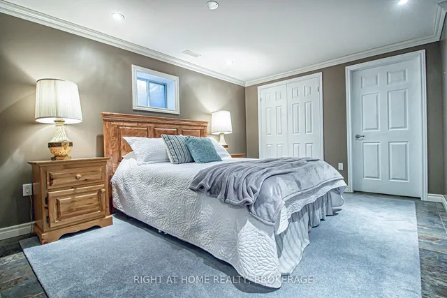 Additional image 12 of 2156 Country Club Dr