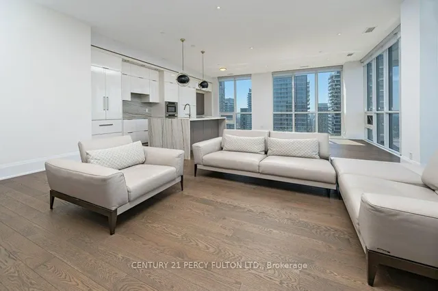 Additional image 6 of 101 Erskine Ave Unit PH10