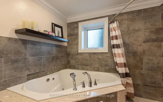 Additional image 25 of 2670 Embleton Rd