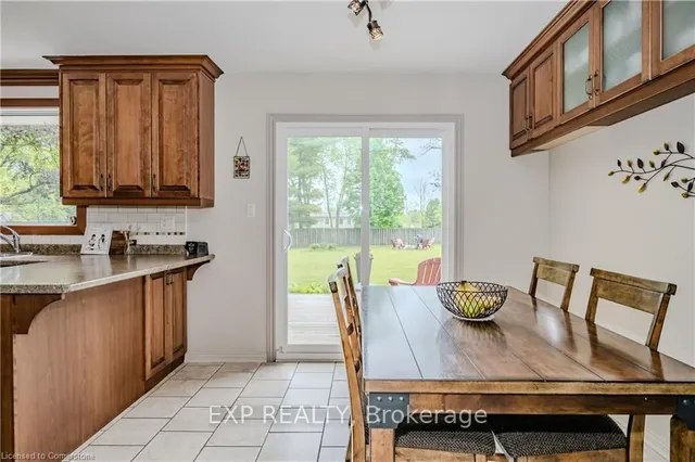 Additional image 15 of 11 COACHMAN Cres