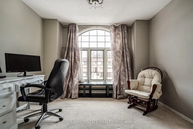 Additional image 31 of 19 Claudette Gate