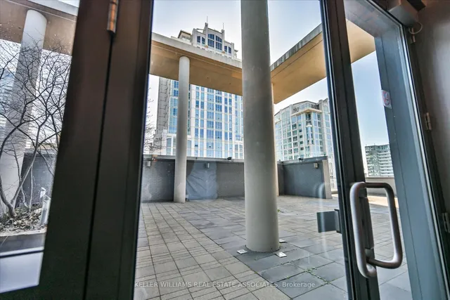 Additional image 34 of 770 Bay St Unit PH201