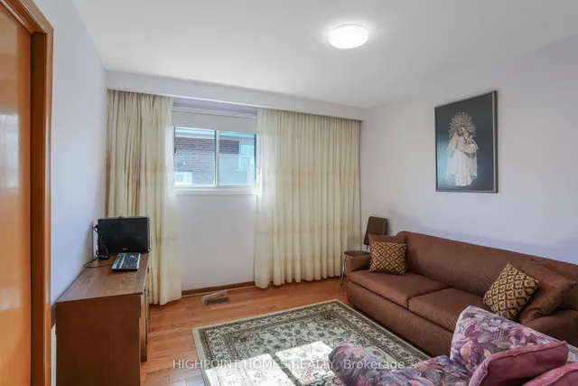 Additional image 20 of 31 Scarden Ave