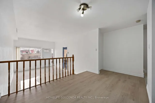 61 Driftwood Ave Unit 2