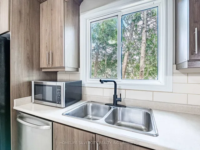 Additional image 10 of 53 Charters Rd