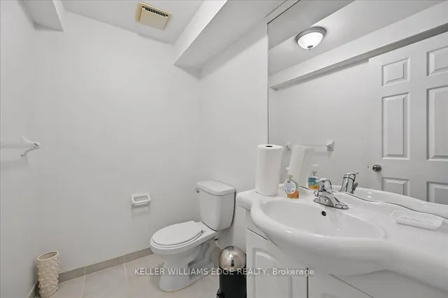 Additional image 40 of 38 Elora Dr Unit 6