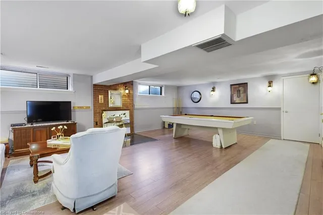 Additional image 21 of 3236 Cedartree Cres