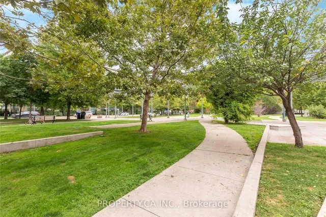 Additional image 16 of 954 King St Unit 302