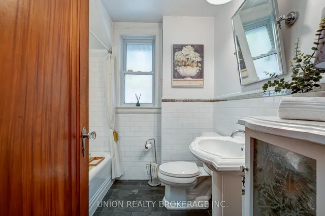 Additional image 13 of 366 Glen Manor Dr