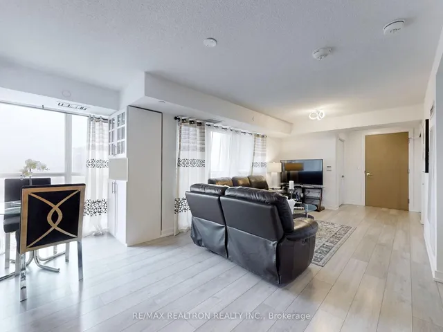 Additional image 16 of 225 Village Green Sq Unit 803