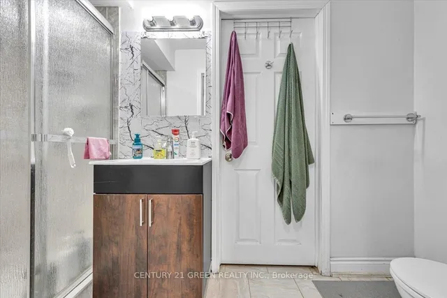 Additional image 37 of 7 Accent Circ