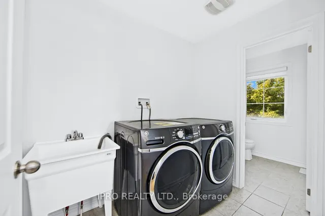 Additional image 9 of 2 Pomarine Way