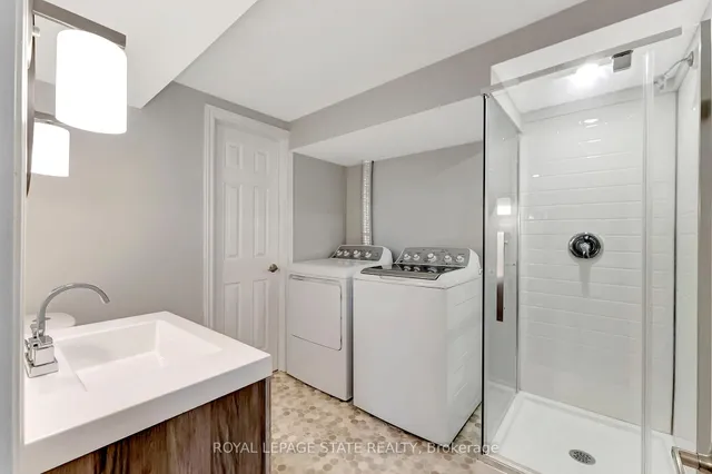 Additional image 39 of 41 Yeoville Crt