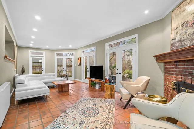 Additional image 12 of 298 Bessborough Dr