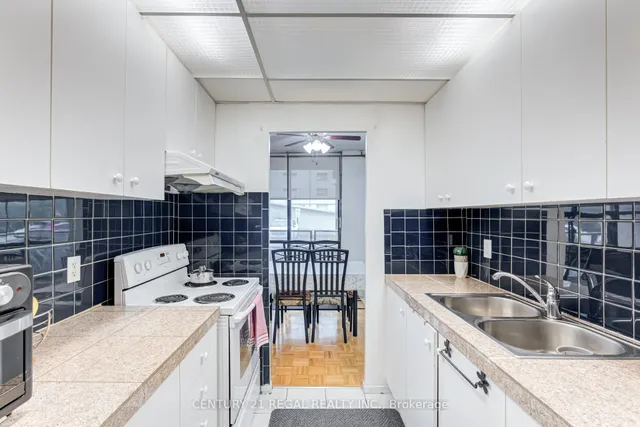 Additional image 6 of 2721 Victoria Park Ave Unit 101