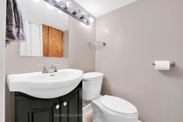 Additional image 29 of 273 Adair Ave