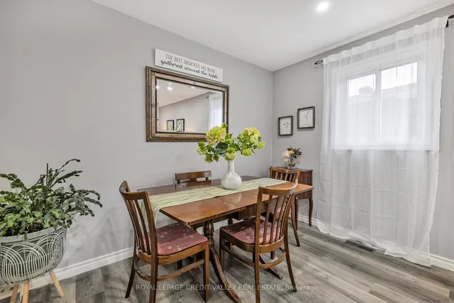 Additional image 18 of 65 Martindale Cres