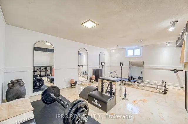 Additional image 33 of 92 Delma Dr