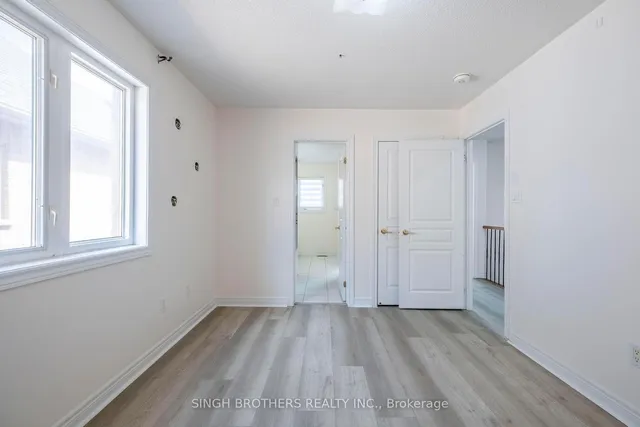 Additional image 24 of 78 Mainard Cres