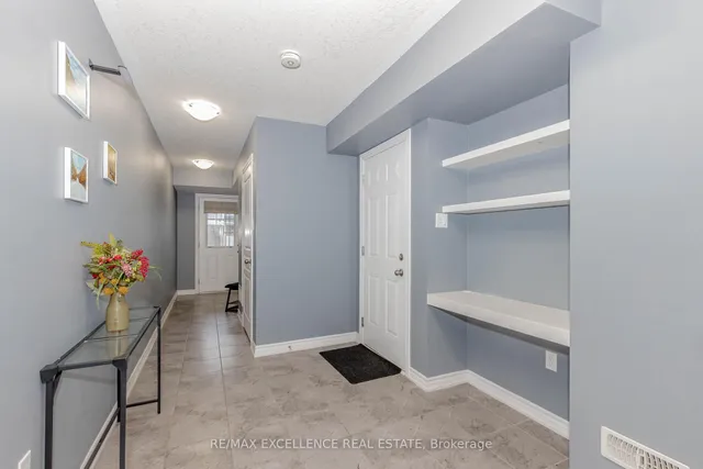 Additional image 9 of 9 Hiscott Dr