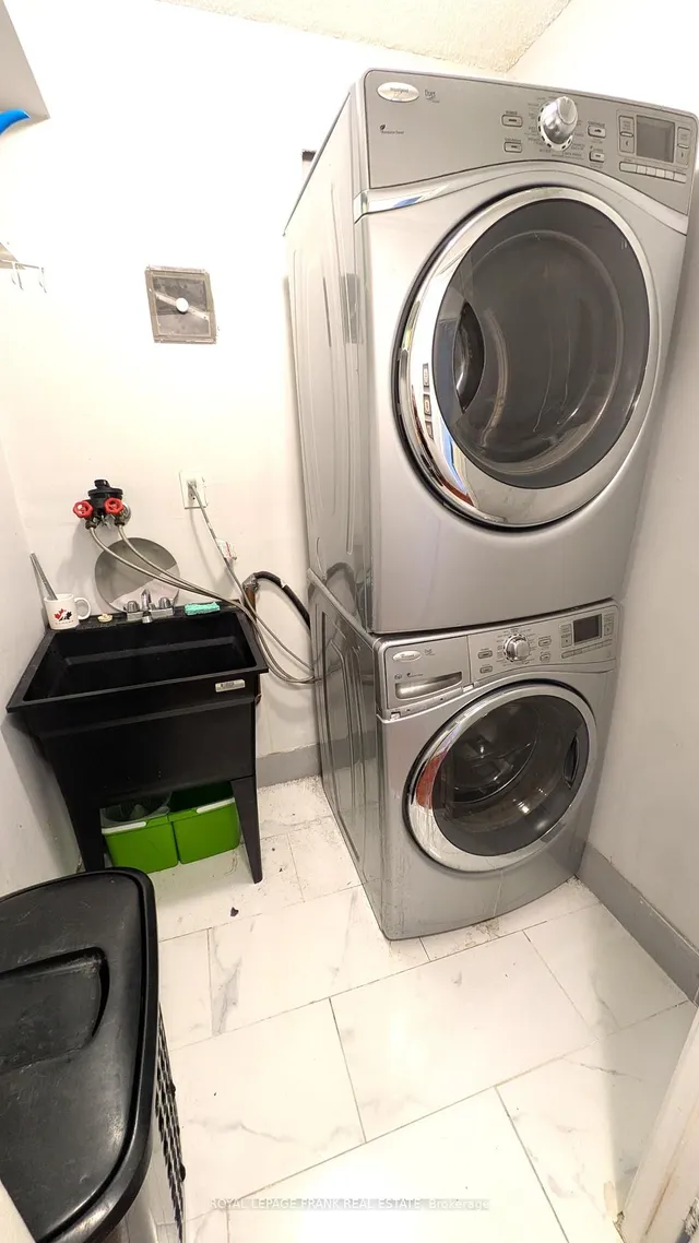 Additional image 20 of 4060 Lawrence Ave Unit 220