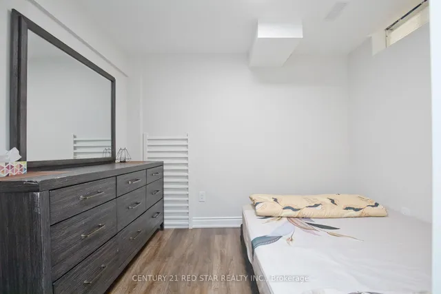 Additional image 8 of 633 Brisdale Dr