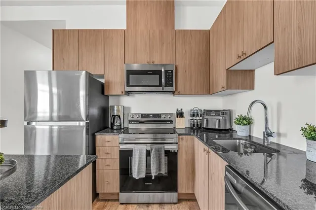 Additional image 18 of 460 Gordon Krantz Ave Unit 601