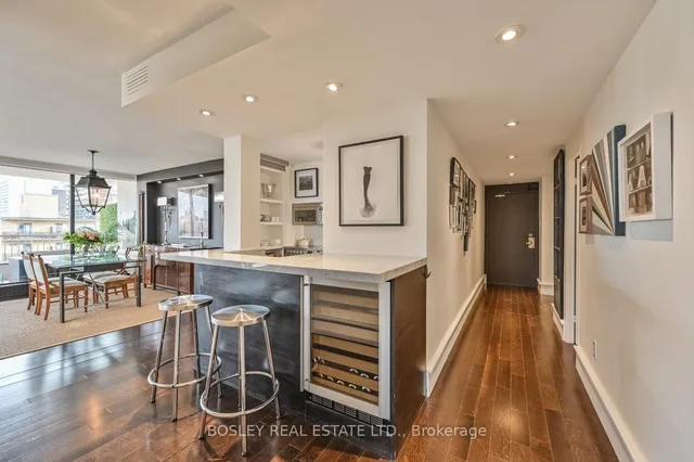 Additional image 6 of 190 St George St Unit 702