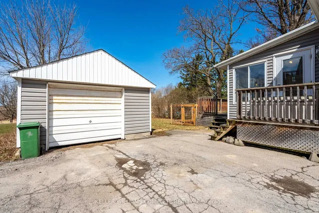 Additional image 50 of 2812 Upper James St