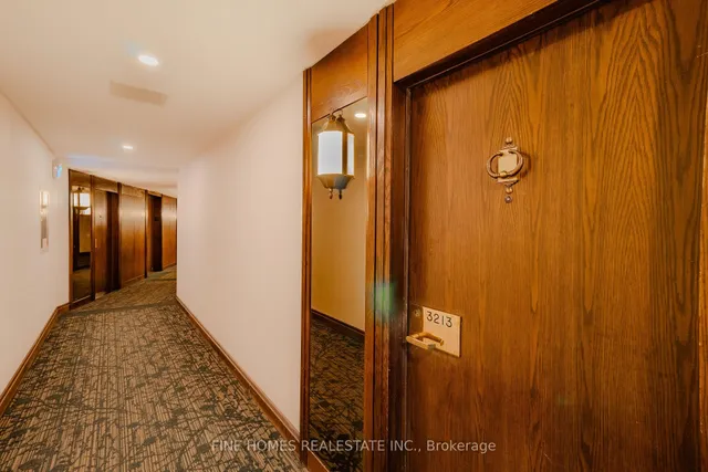 Additional image 11 of 55 Harbour Sq Unit 3213