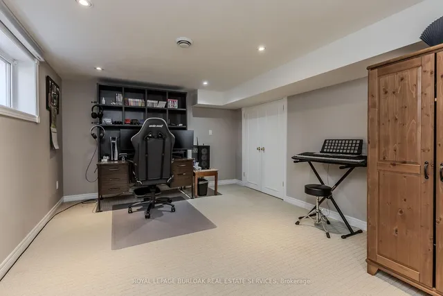 Additional image 38 of 71 Courtland Ave