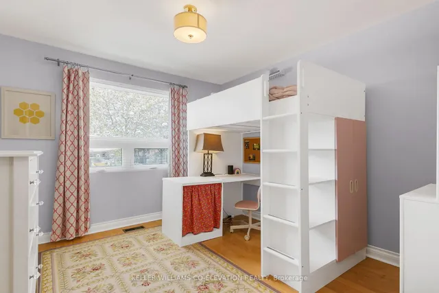 Additional image 22 of 122 Sun Row Dr