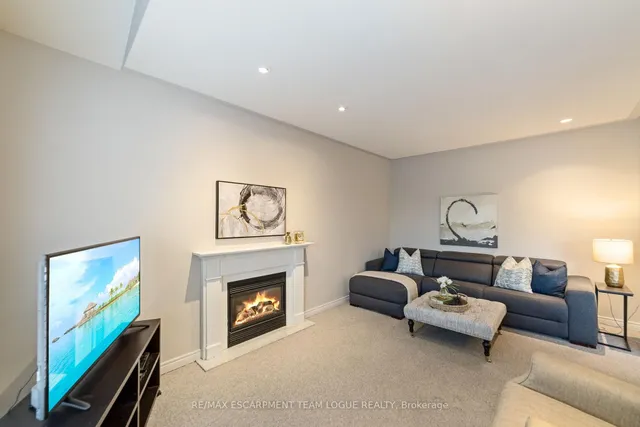 Additional image 15 of 2108 DALECROFT Cres