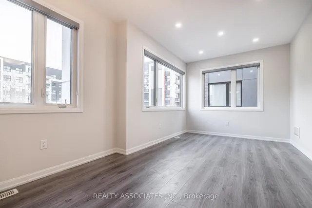 Additional image 29 of 133 Grovewood Common