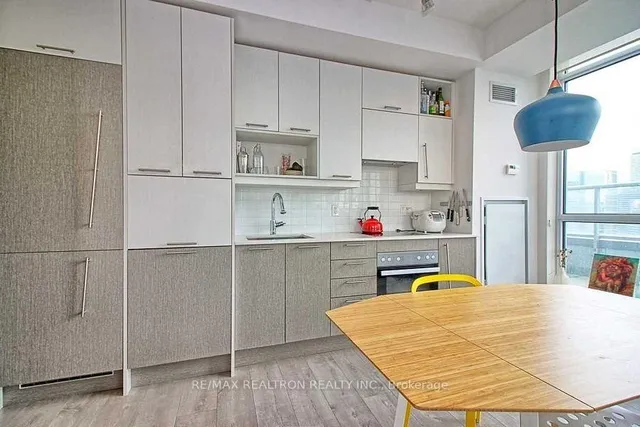 Additional image 4 of 199 Richmond St Unit 2506