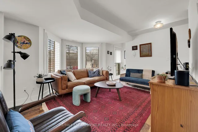 Additional image 16 of 87 Young St