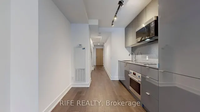 Additional image 8 of 7 Grenville St Unit 519