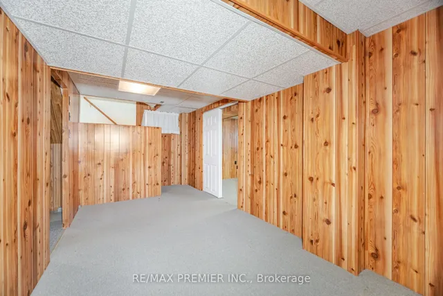 Additional image 29 of 32 Edgemont Dr