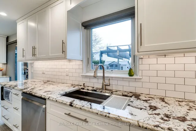 Additional image 24 of 775 Coulson Ave