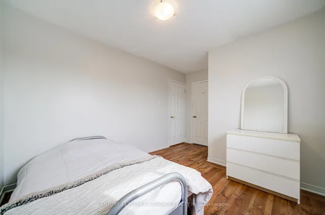 Additional image 38 of 157 Cinrickbar Dr