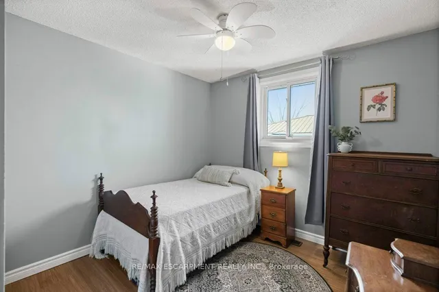 Additional image 12 of 121 Gordon Drummond Ave